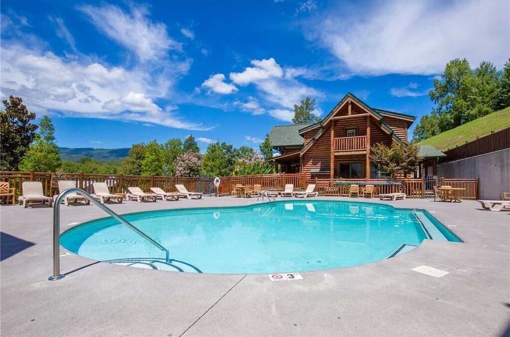 A Stairway To Heaven in Sevierville, United States