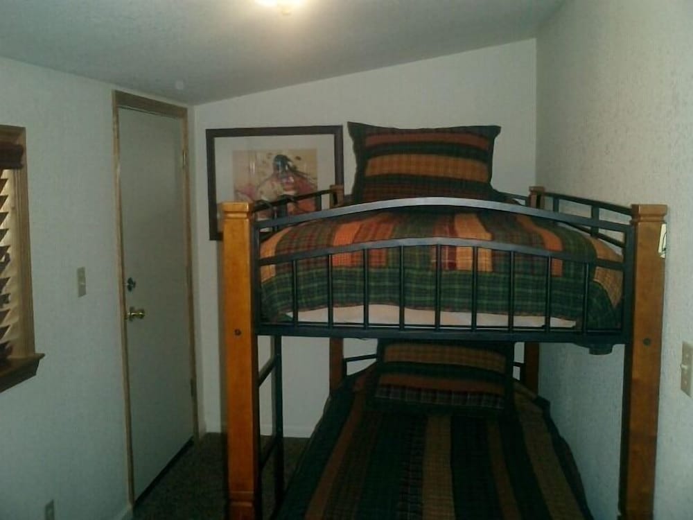 Lazy Z Resort - photo 30
