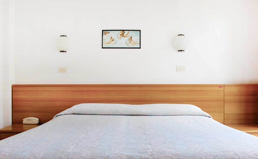 Hotel Ribot - last minute hotel in Rimini