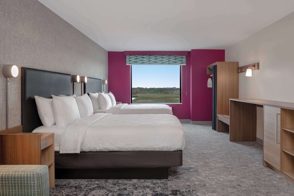 Home2 Suites by Hilton Sheboygan - photo 9