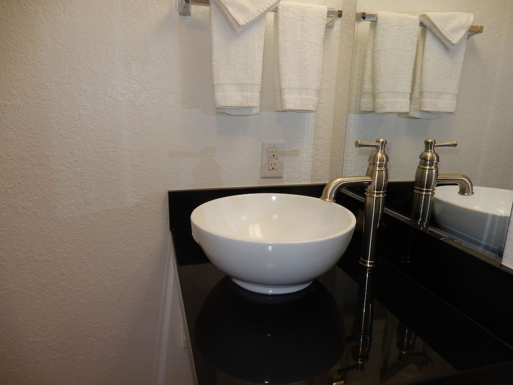 Quality Inn Ponca City - photo 10