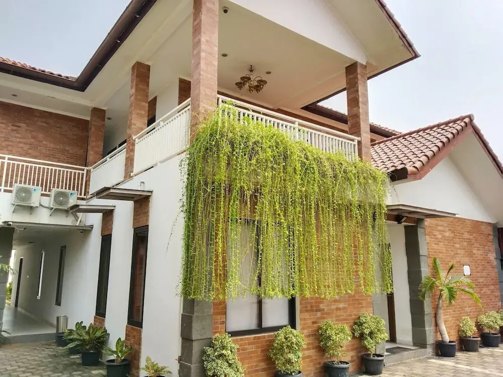 DeJati House — 5-Star Luxury Hotel in Bekasi, Indonesia