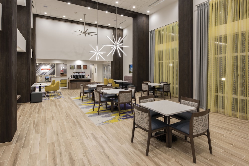 Hampton Inn & Suites Rocky Hill Hartford South - photo 55