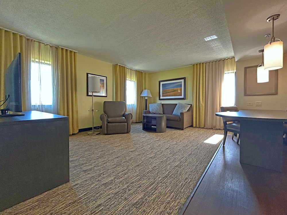 Candlewood Suites Indianapolis Downtown Medical District by IHG - photo 7