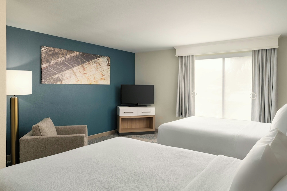 SpringHill Suites by Marriott Tampa Westshore Airport - photo 12