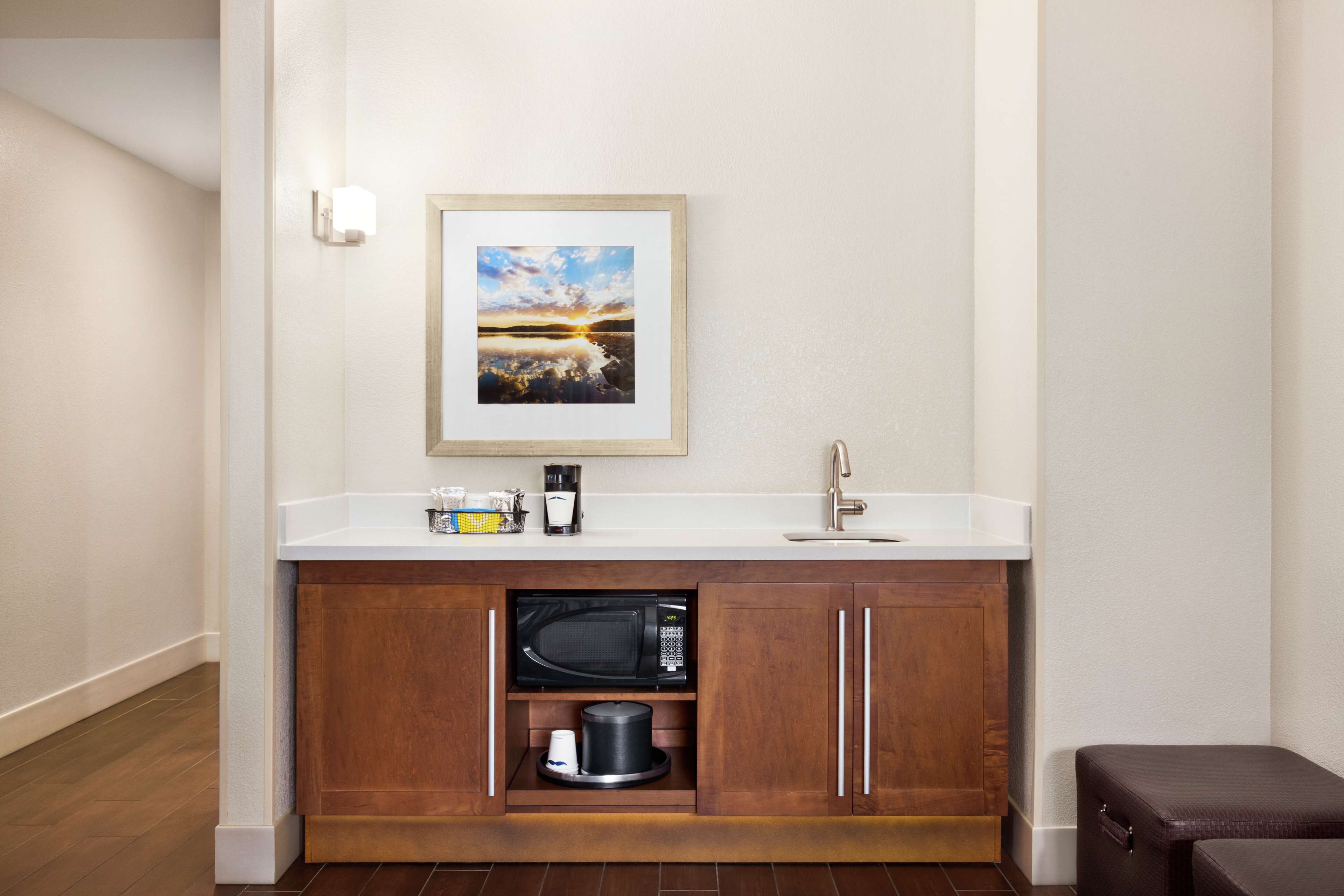 Hampton Inn Lawrence - photo 17