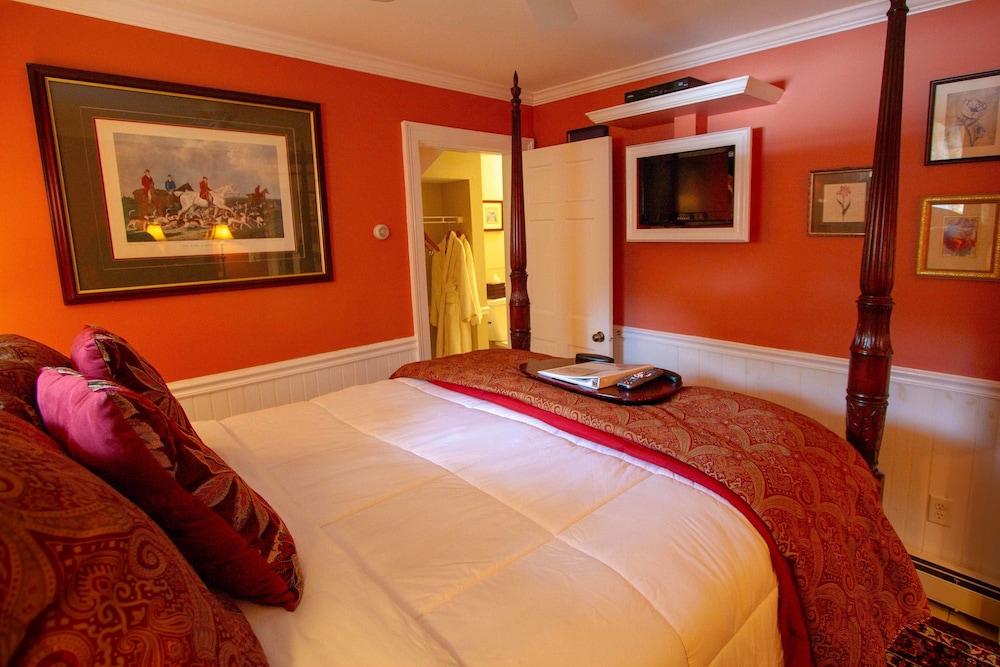 Phineas Swann Inn & Spa - photo 17