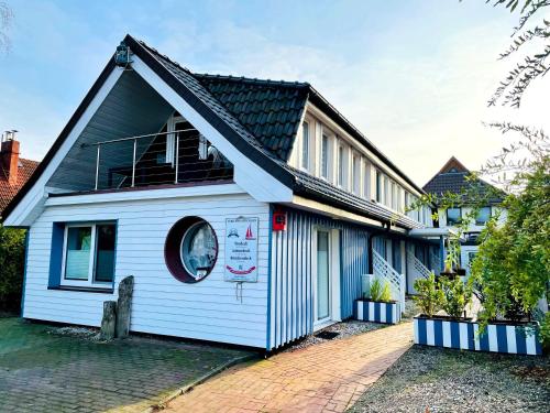 Vordeck FW 1 — 4-Star Luxury Hotel in Zingst, Germany