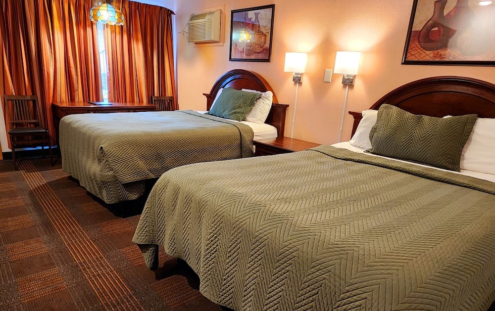 Silver Saddle Motel - photo 15