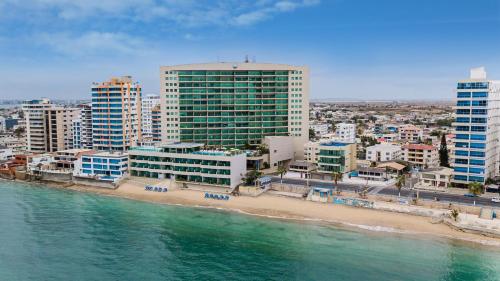 Hotel Colon Salinas 2 bedroom Oceanview apartment in Salinas, Ecuador