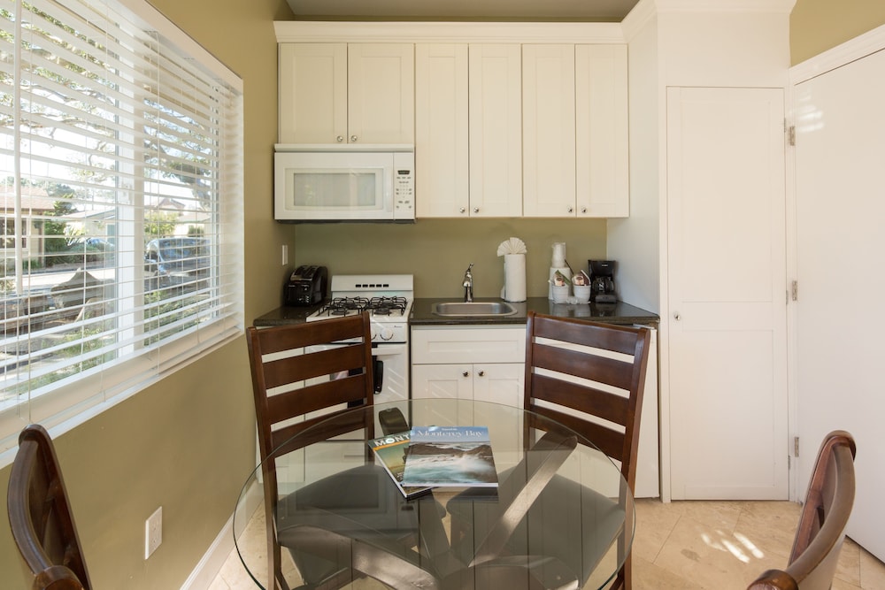Sea Breeze Inn And Cottages - photo 38