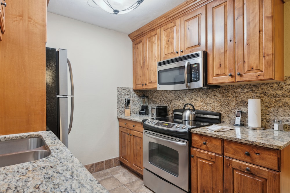 Eagle Point Resort - photo 24