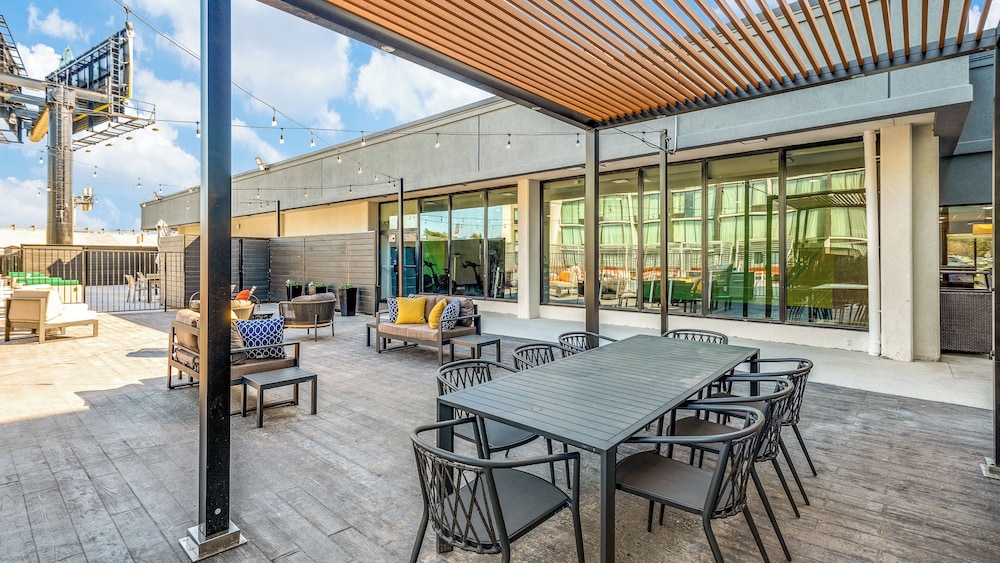 Holiday Inn Dallas Market Ctr Love Field by IHG - photo 26