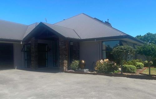The Quiet House — 4-Star Luxury Hotel in Rolleston, New Zealand