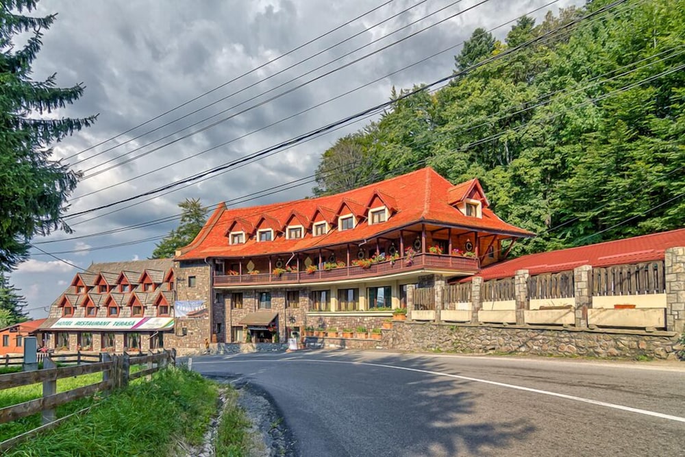 Hotel Paraul Rece in Predeal, Romania