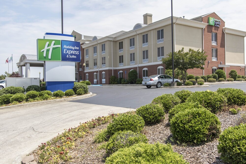 Holiday Inn Express & Suites Cullman - photo 40