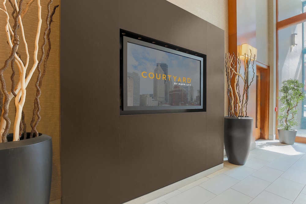 Courtyard by Marriott Pittsburgh Downtown - photo 26