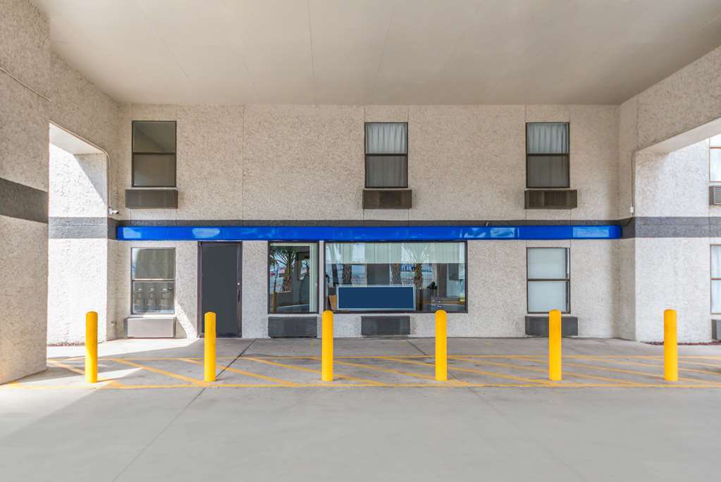 Motel 6 Laredo TX North I 35 - photo 4
