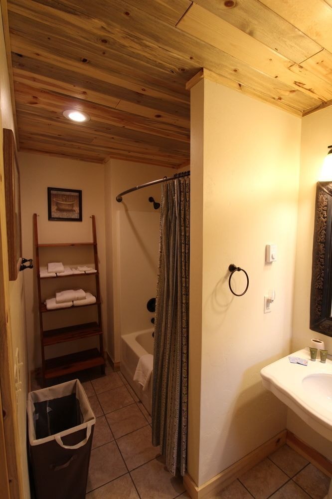 The Historic Wapiti Lodge - photo 127