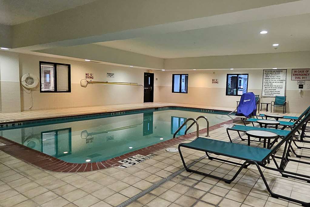 Ramada by Wyndham Burkburnett Wichita Falls - photo 6