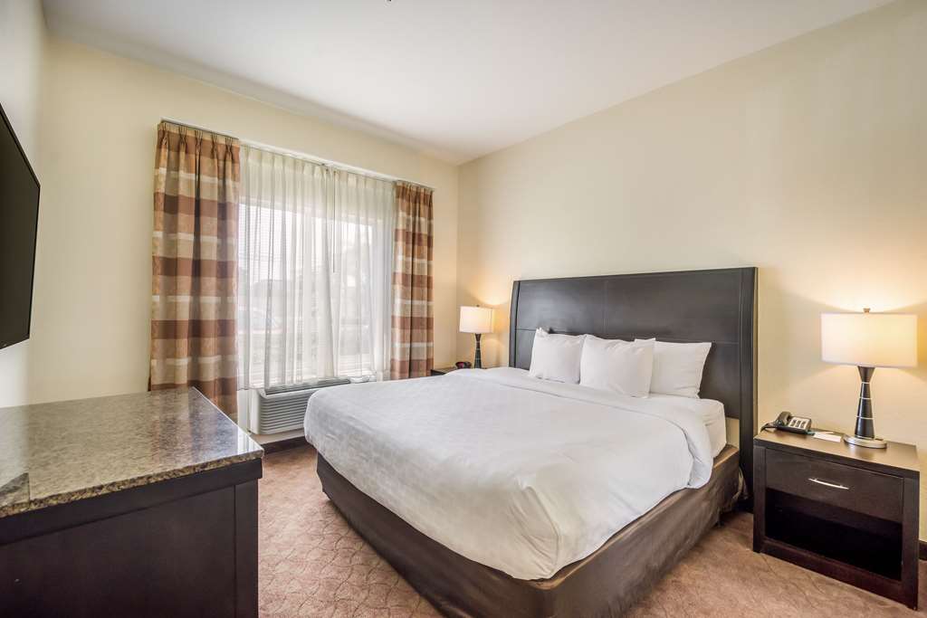 Clarion Inn & Suites Central Clearwater Beach - photo 44