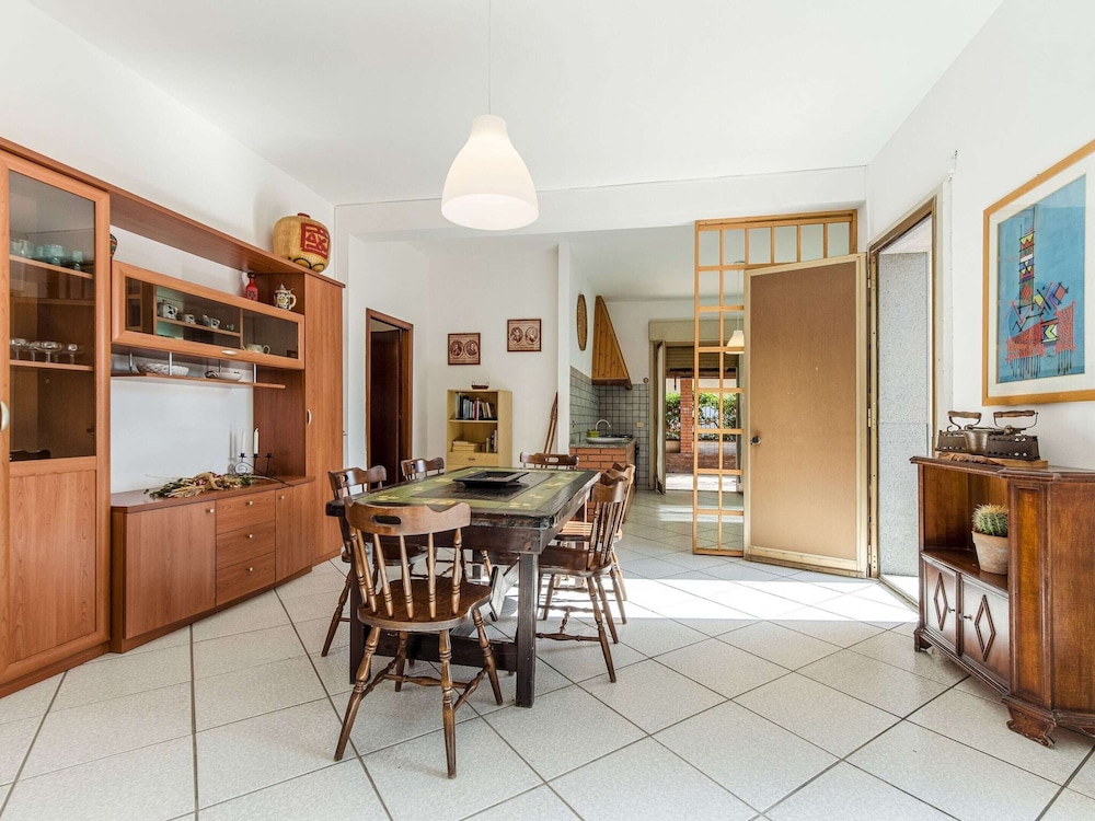 Sun Kissed Holiday Home in Agnone near Beach — 4-Star Luxury Hotel in Augusta, Italy