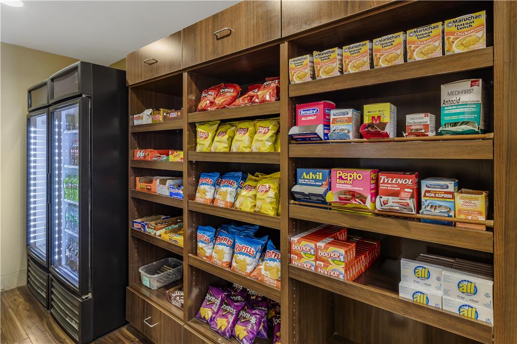 Best Western Plus Hudson Hotel & Suites - photo 38