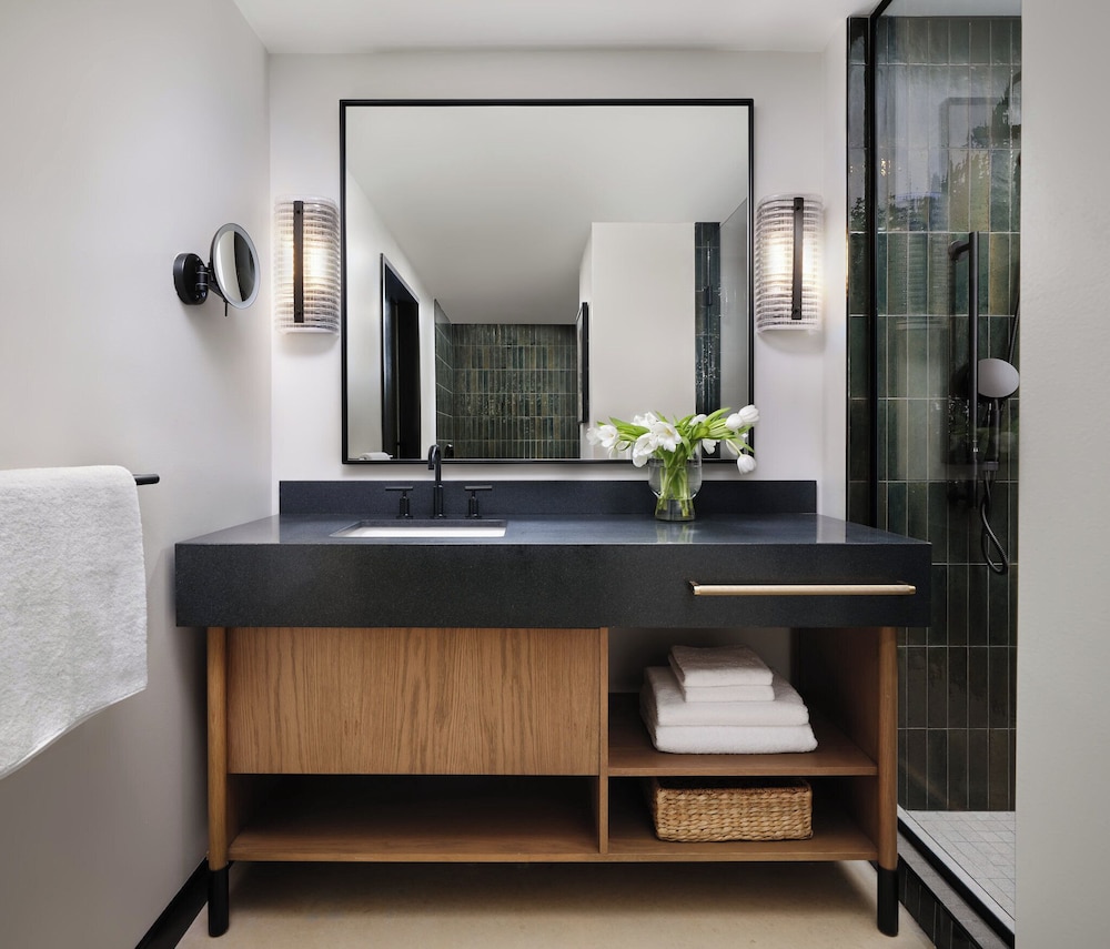 Kimpton Santo San Antonio Riverwalk by IHG - photo 24