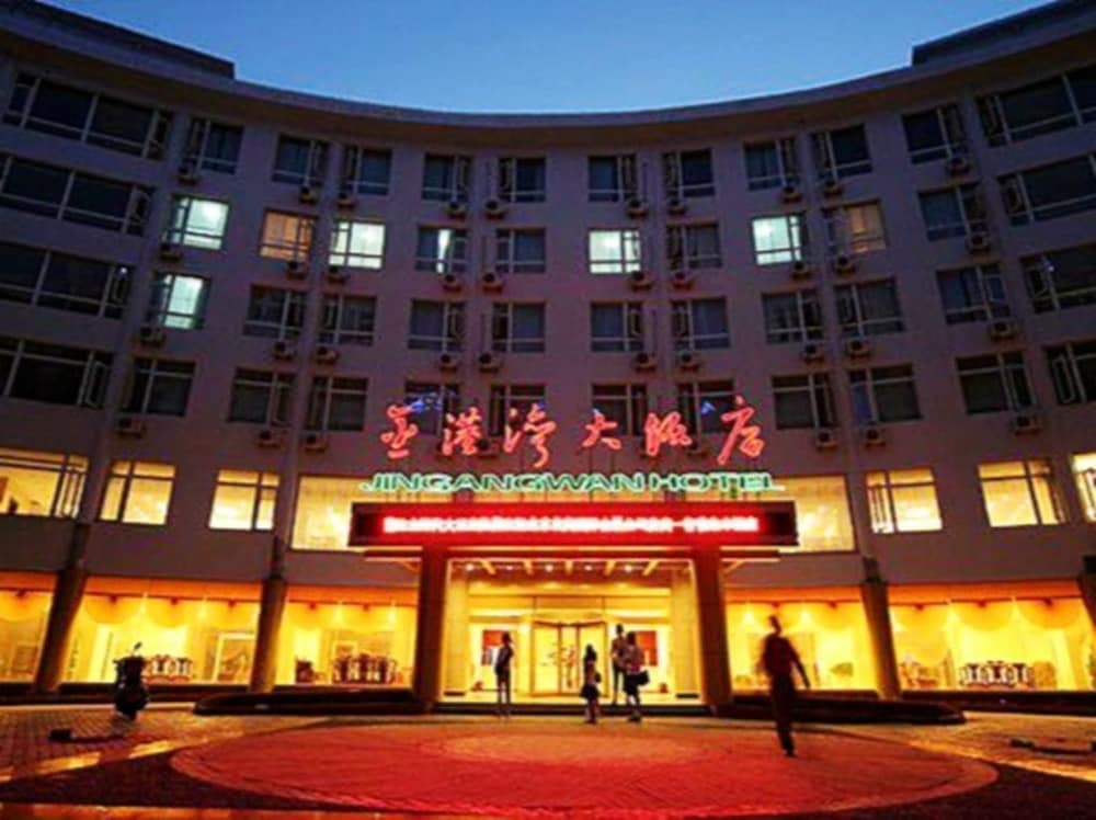 Jingangwan Hotel — hotel in Penglai