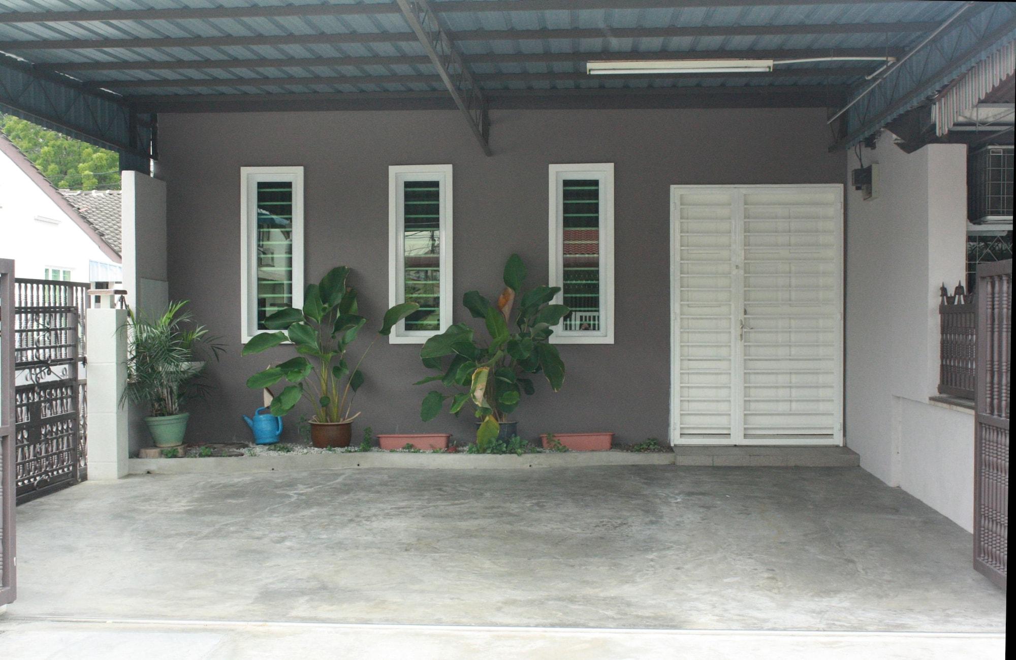 34 First Island - last minute hotel in George Town