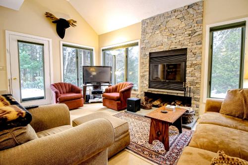 Forest Hideaway — 4-Star Luxury Hotel in None, United States
