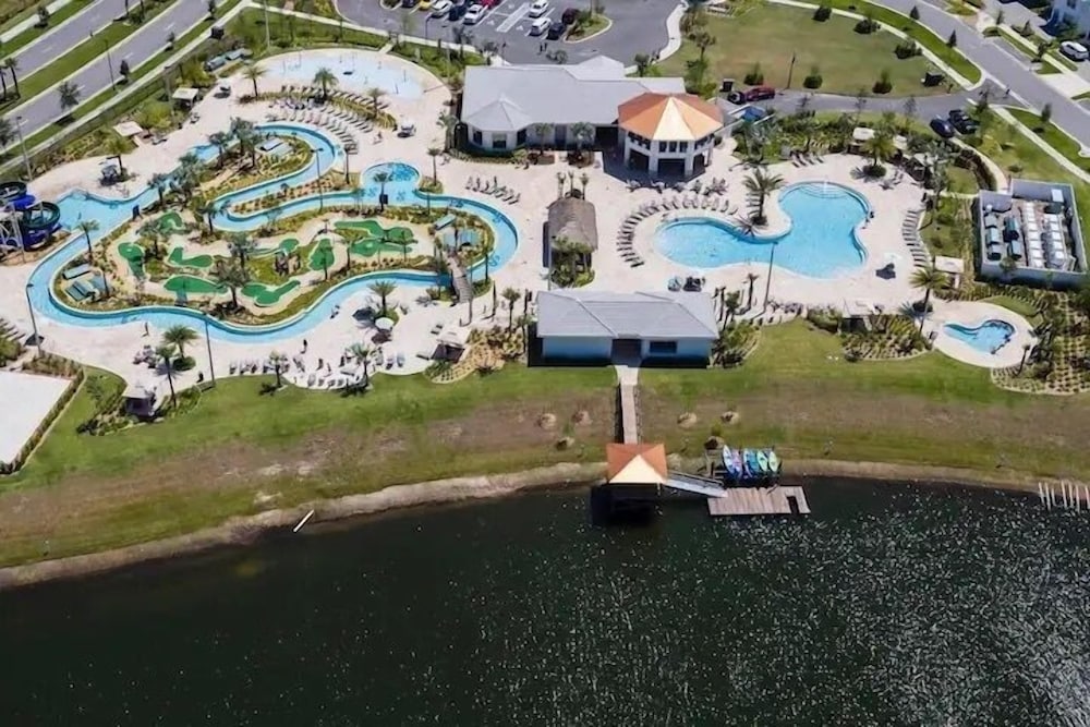 4323sl storey Lake Resort 5 Bedroom Townhouse by RedAwning - photo 49