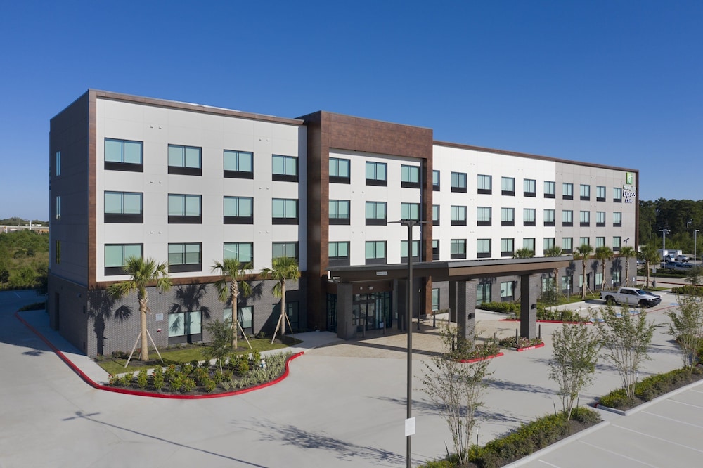 Holiday Inn Express & Suites Spring Woodlands Area by IHG - carbon neutral hotel in Spring