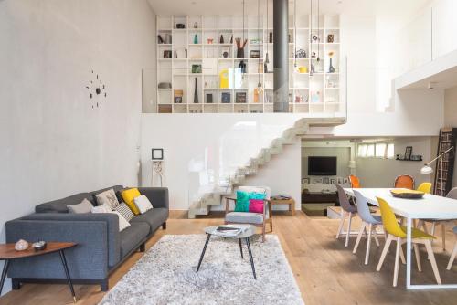 Milano Stylish Central Loft with garden 8 guests 3 bedrooms — 4-Star Luxury Hotel in Milan, Italy