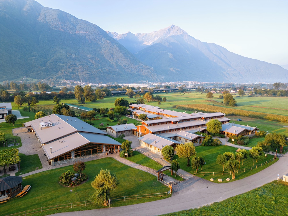 La Fiorida Agri Relais — 4-Star Luxury Hotel in Mantello, Italy