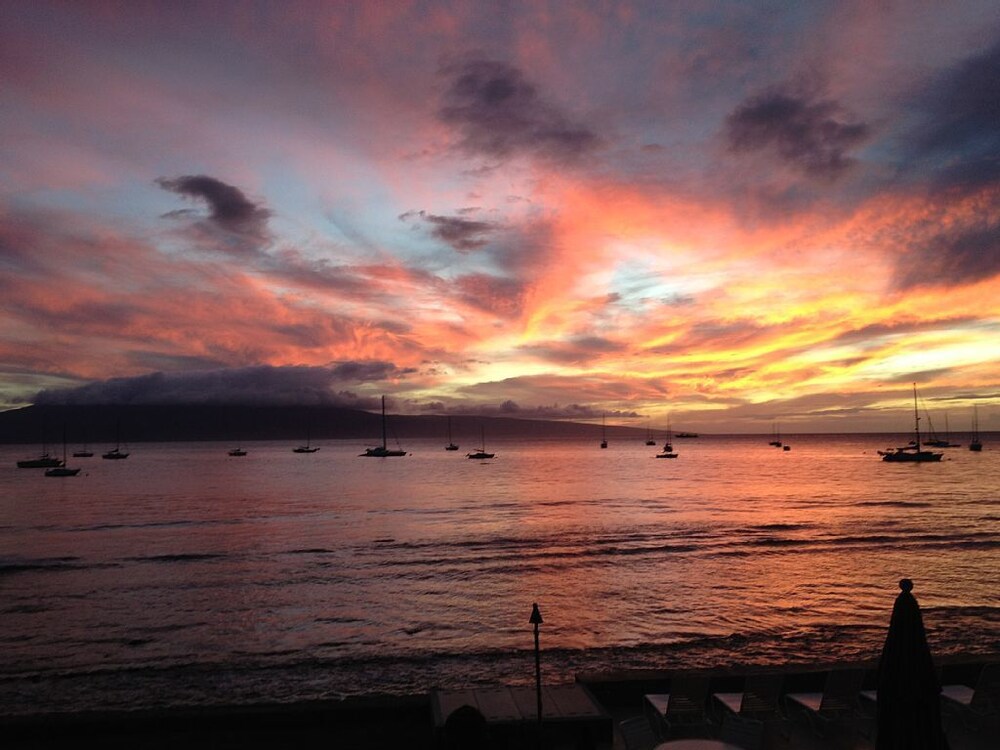 Lahaina Roads 309 by RedAwning - photo 22