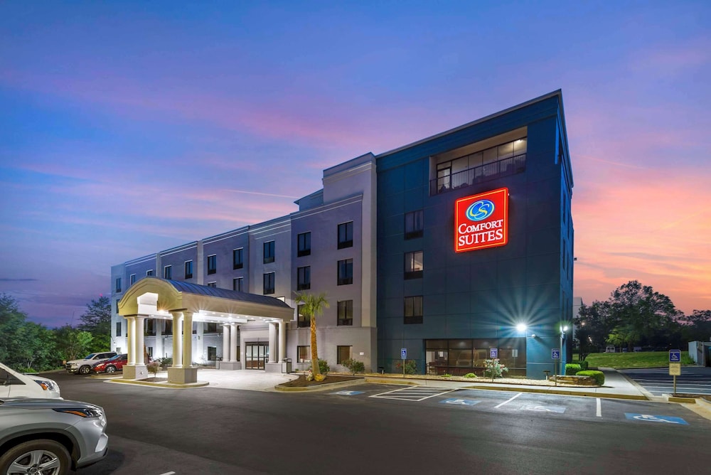 Comfort Suites Atlanta Airport - photo 35