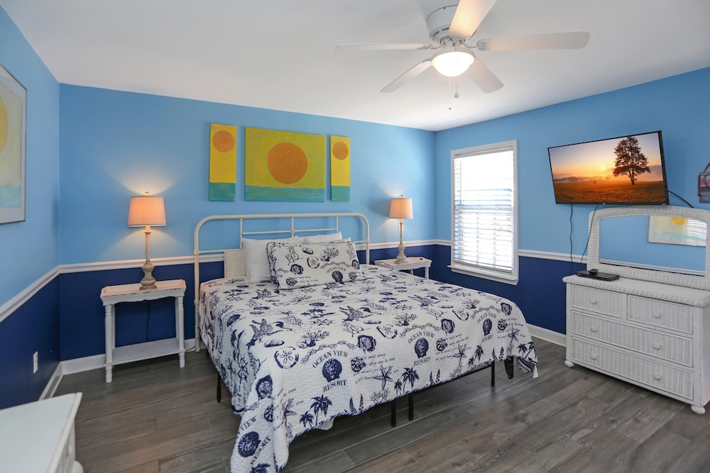 Good Day Sunshine by Pristine Properties Vacation Rentals — 4-Star Luxury Hotel in Mexico Beach, United States