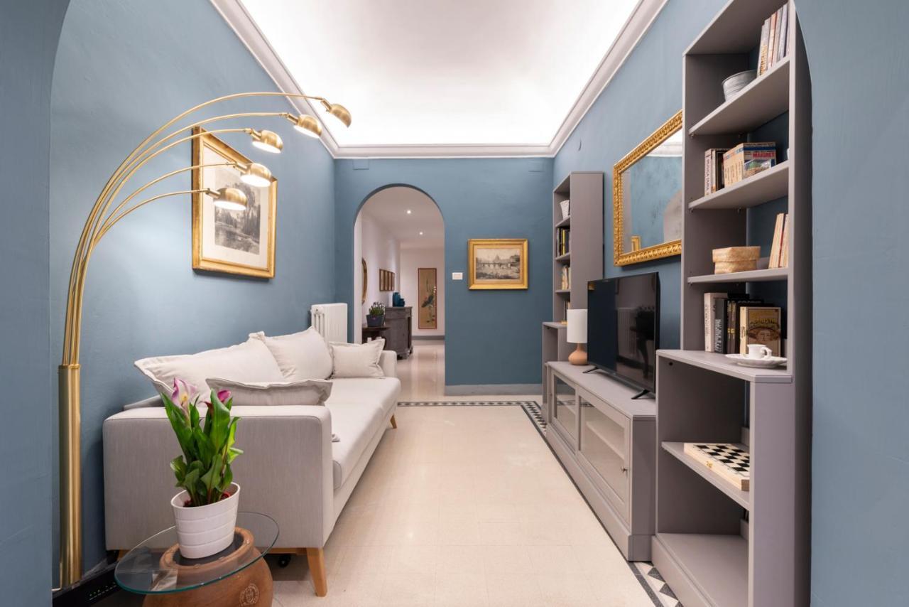 Dimora D'azeglio with Private Patio — 4-Star Luxury Hotel in Florence, Italy