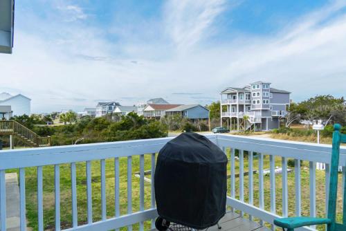 Out of the Blue by Oak Island Accommodations - photo 46