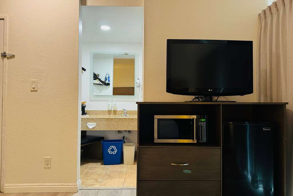 Ramada by Wyndham San Diego Airport - photo 23