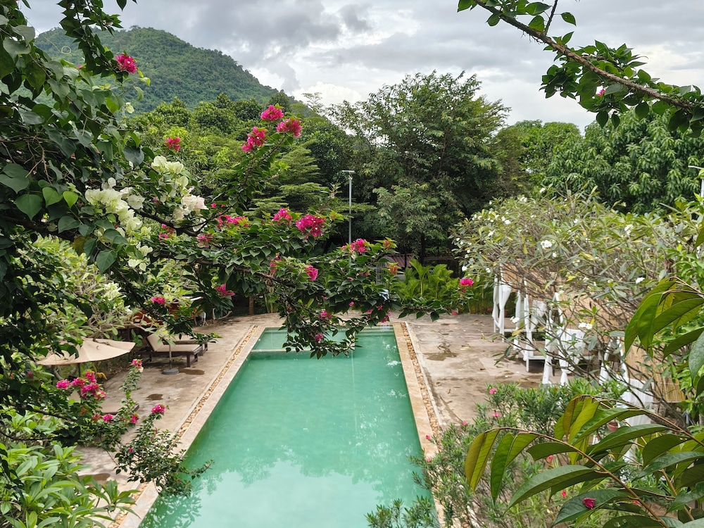 Boreirom Hill & Lodge By JK6 — 5-Star Luxury Hotel in Kampot, Cambodia