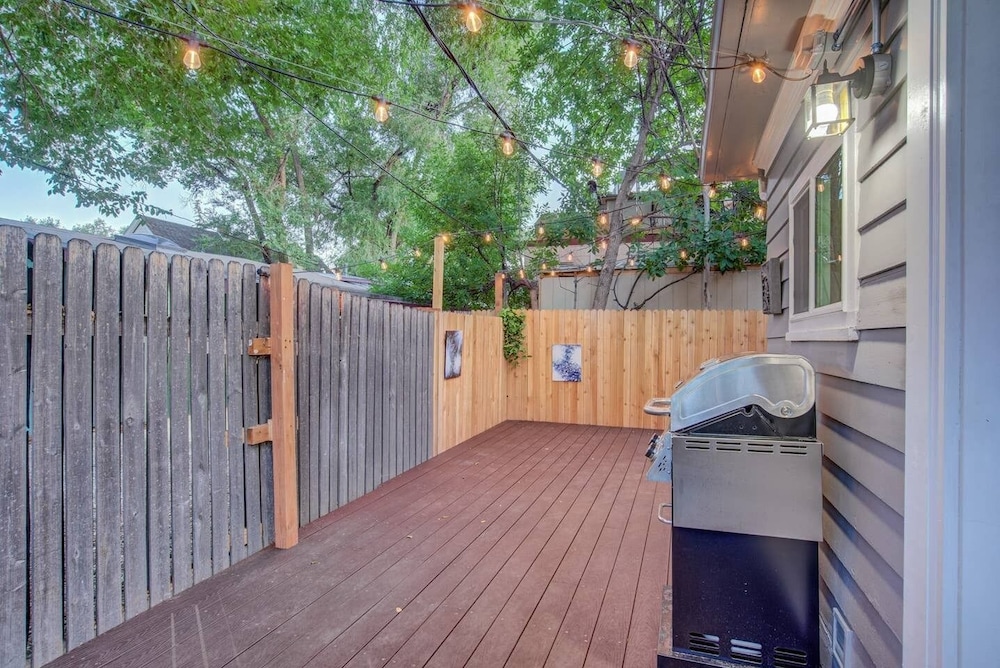 1BR Modern & Chic Bring Your Bikes and Dog - photo 18