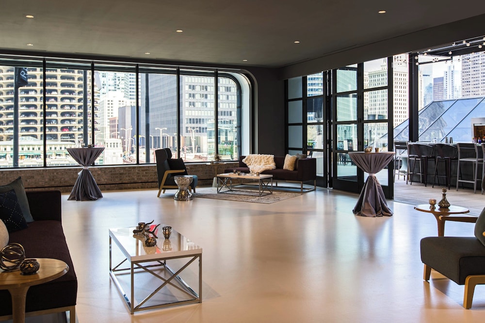 Renaissance Chicago Downtown Hotel - photo 104