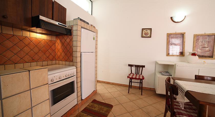 Casetta Biancospino in Torre San Giovanni, Italy