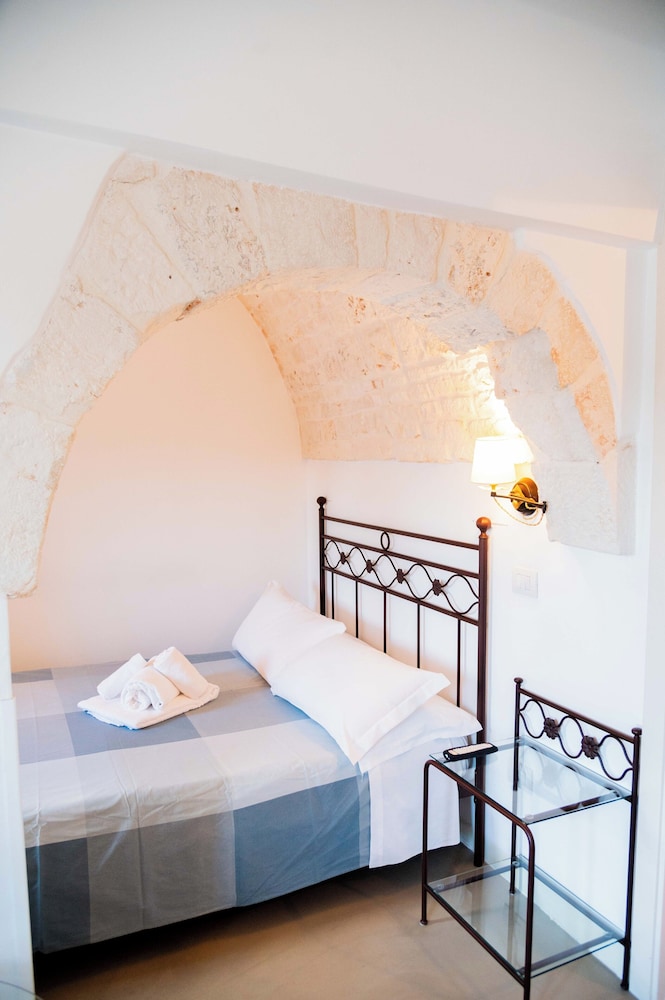 Terrazza Sui Trulli - carbon neutral hotel in Alberobello