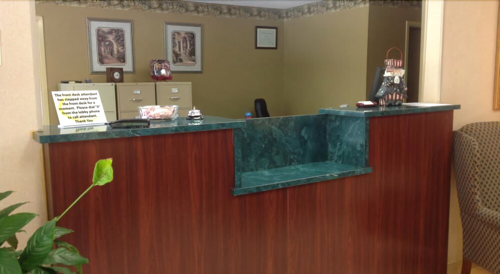Brookshire Inn - photo 2