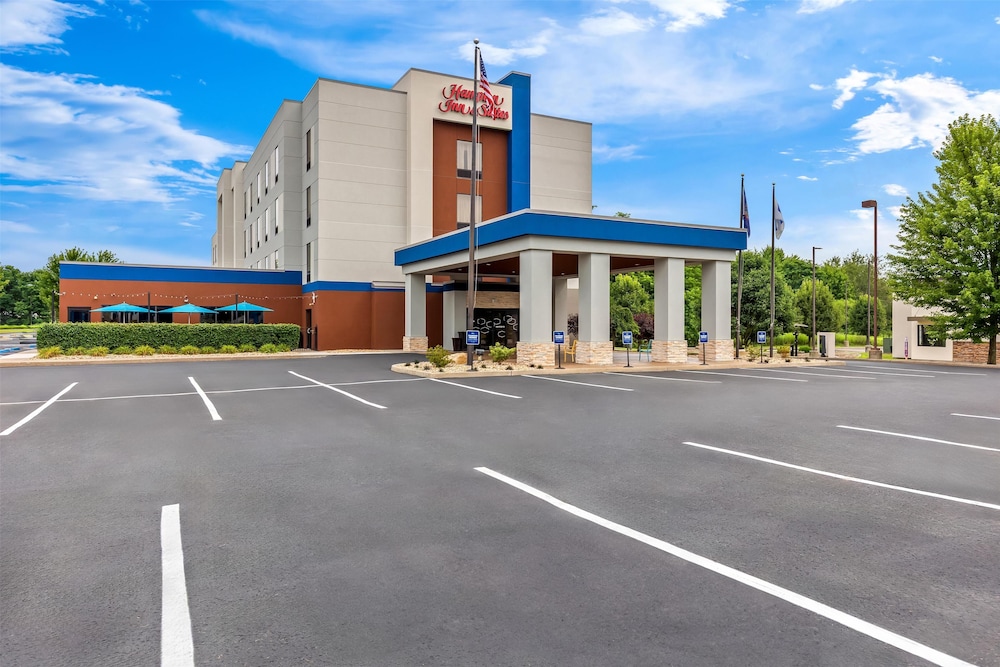Hampton Inn & Suites Grove City - photo 53