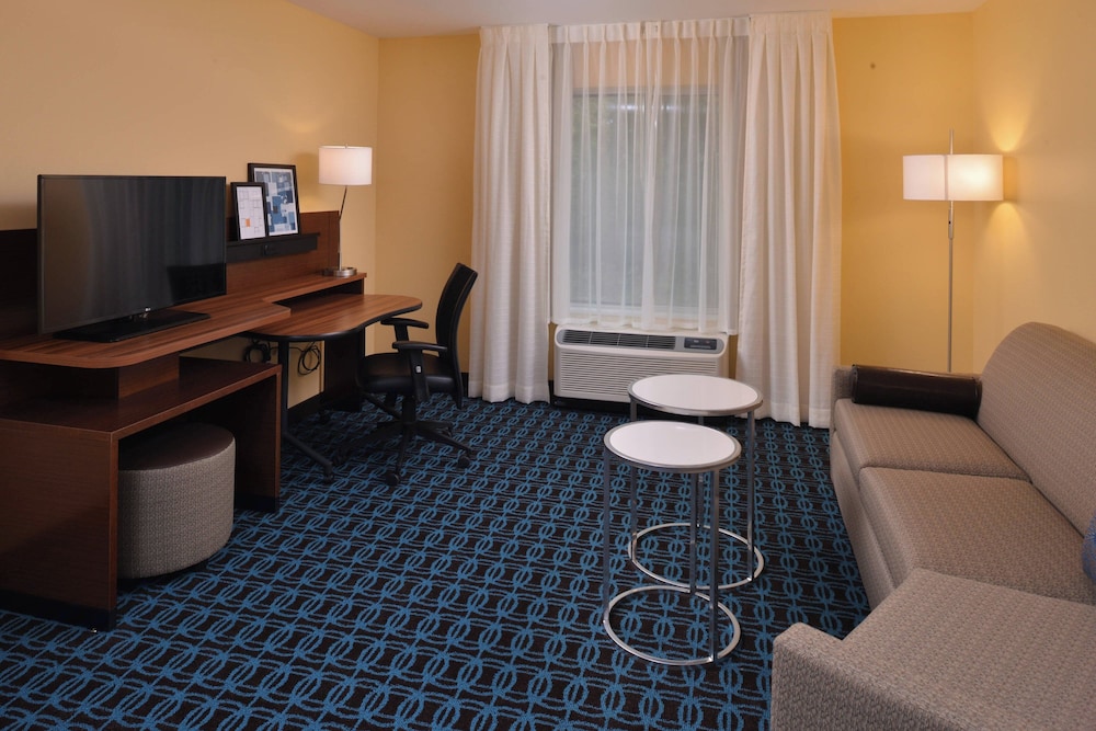 Fairfield Inn & Suites Fremont - photo 14