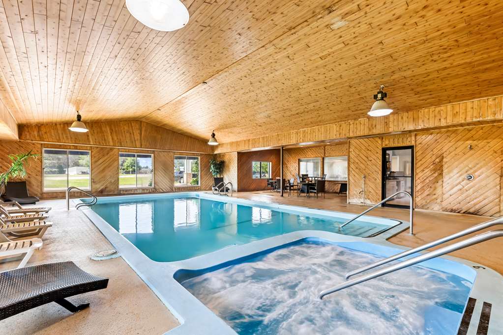 Americas Best Value Inn Tahquamenon Country - photo 33